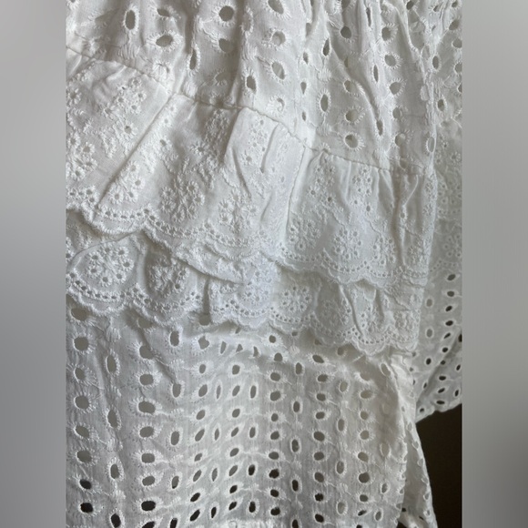 Runaway The Label Eyelet Embroidered IMOGEN SHORTS Ruffle White size S NWT - Picture 12 of 16